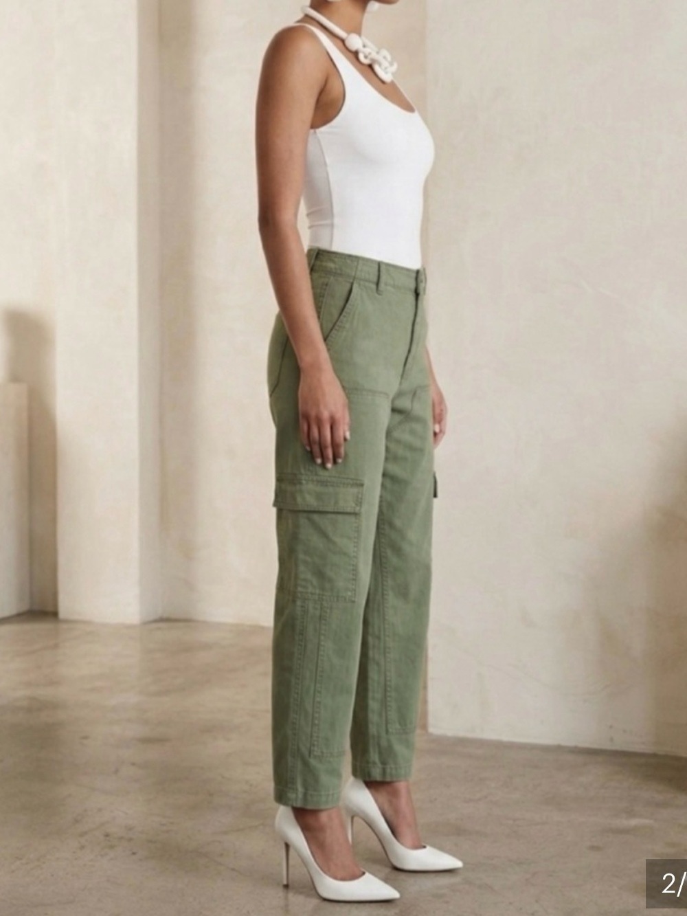 Universal Thread Olive Green High-Waist Wide Leg Cargo Pants NWOT 4 - Picture 2 of 7